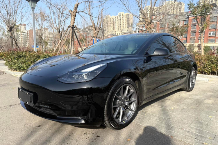 特斯拉 Model 3 2022款 后轮驱动版车身外观6009
