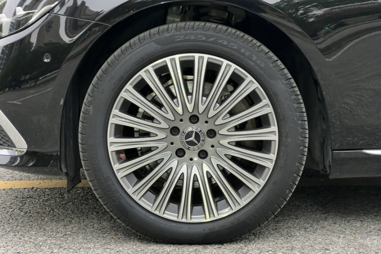 奔驰E级 2023款 E 300 L 豪华型车身外观6001