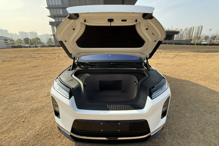 蔚来ES8 2026款 六座行政豪华版车身外观6004