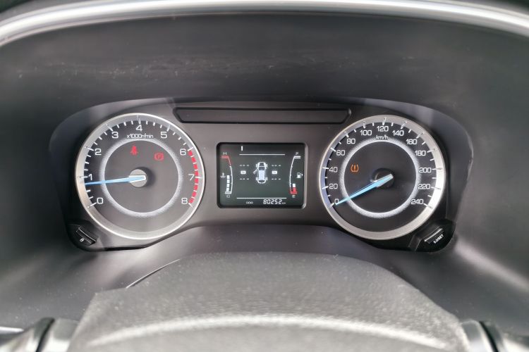 中国重汽VGV VGV U70 2020款 1.5T 手动舒适版 7座中控内饰15