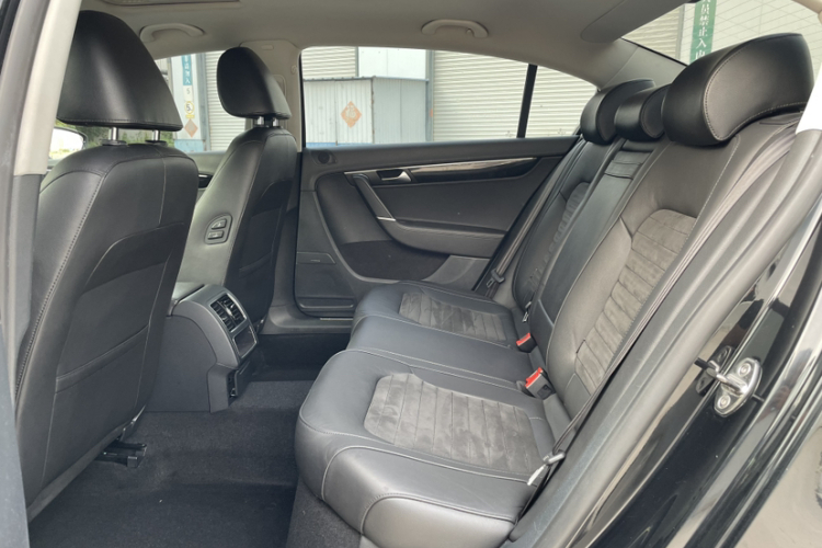 大众 迈腾 2015款 1.8TSI 豪华型中控内饰7006