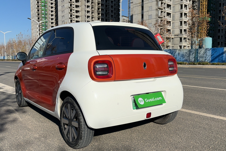 欧拉黑猫 2019款 351km 女神版车身外观6004