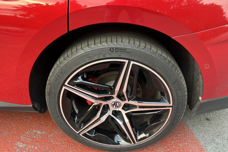 名爵 MG7 2023款 2.0T 自动Trophy+激擎耀世版车身外观6012