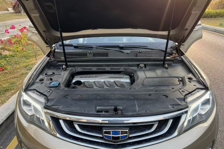 吉利汽车 博越 2016款 1.8TD 自动四驱智慧型中控内饰7006