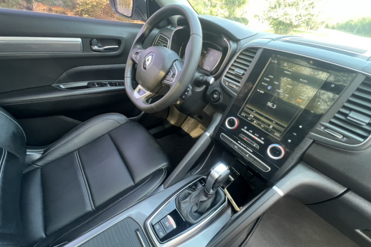 雷诺 科雷傲 2018款 2.0L 两驱豪华版中控内饰7011