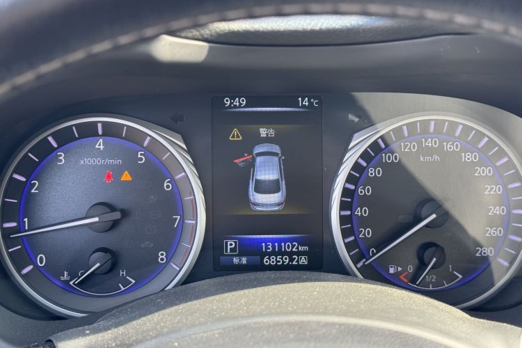 英菲尼迪Q50L 2015款 2.0T 舒适版中控内饰15