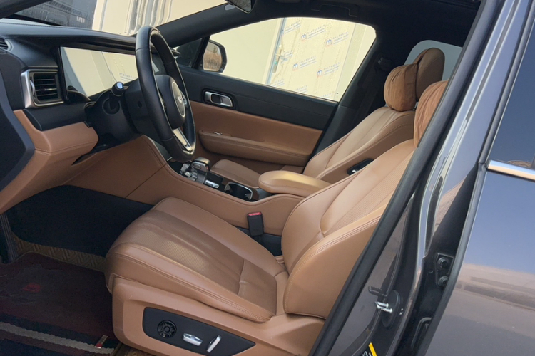 理想汽车 理想ONE 2021款 增程6座版局部细节19