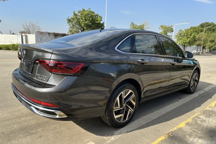 大众 速腾 2023款 300TSI DSG超越版车身外观6001