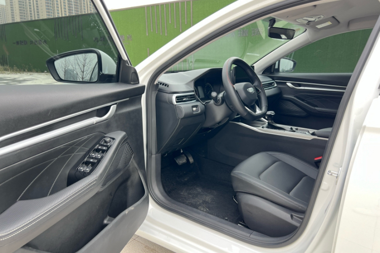 吉利汽车 帝豪 2025款 第4代 1.5L CVT星耀版局部细节19