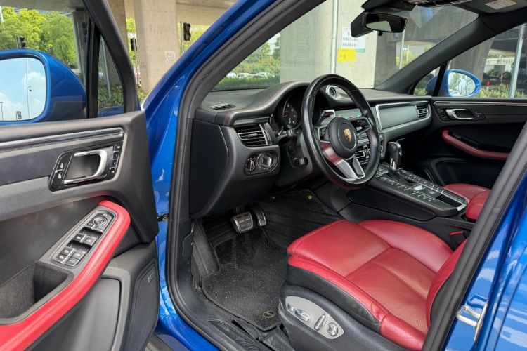 保时捷 2020款 Macan 2.0T中控内饰7004