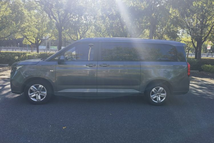 五菱汽车 五菱征程 2021款 1.5T 手动豪华型车身外观6008