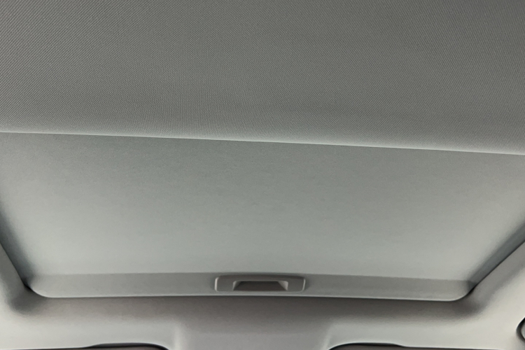 吉利汽车 帝豪 2026款 第4代 400万纪念款 1.5L 手动超越型局部细节22