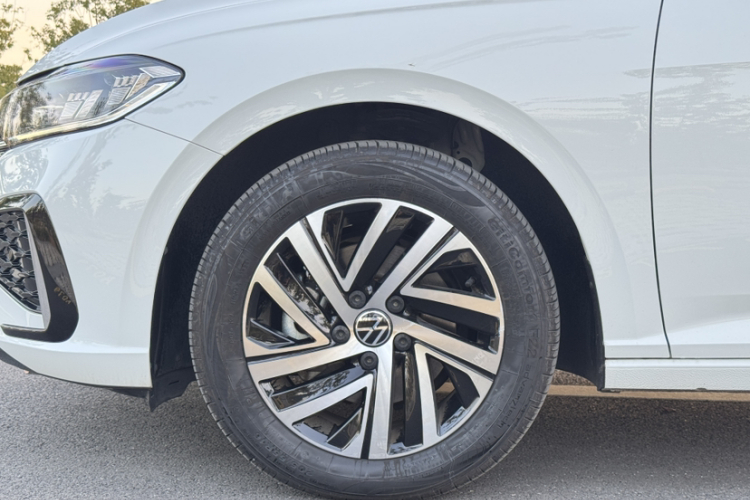 大众 朗逸 2024款 300TSI DSG星空领先版车身外观6009