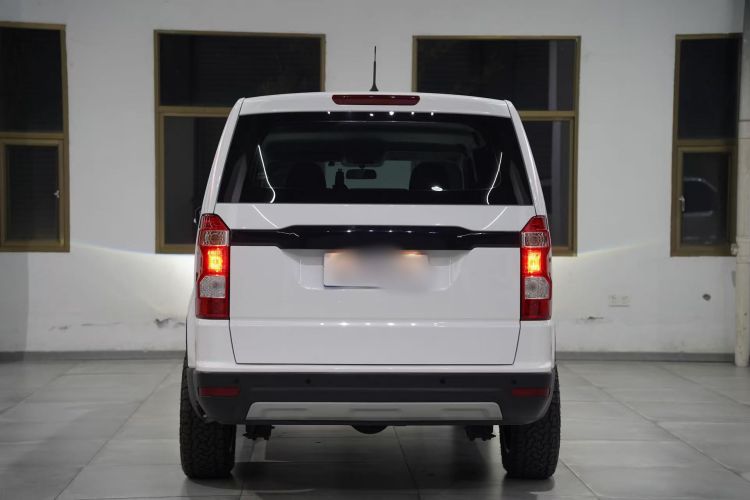 长安欧尚X70A 2019款 1.5L 手动经典型 国VI车身外观6005