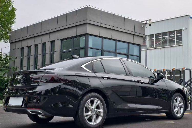 别克 君威 2023款 552T 智享型车身外观6008