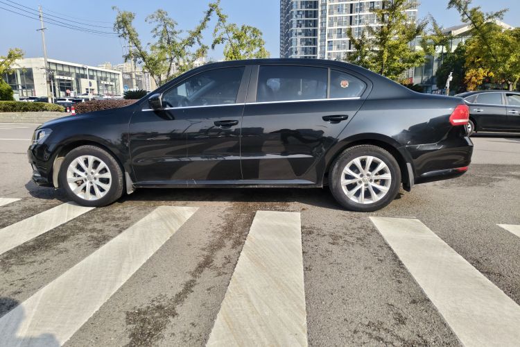 大众 朗逸 2017款 1.6L 自动舒适版车身外观6004