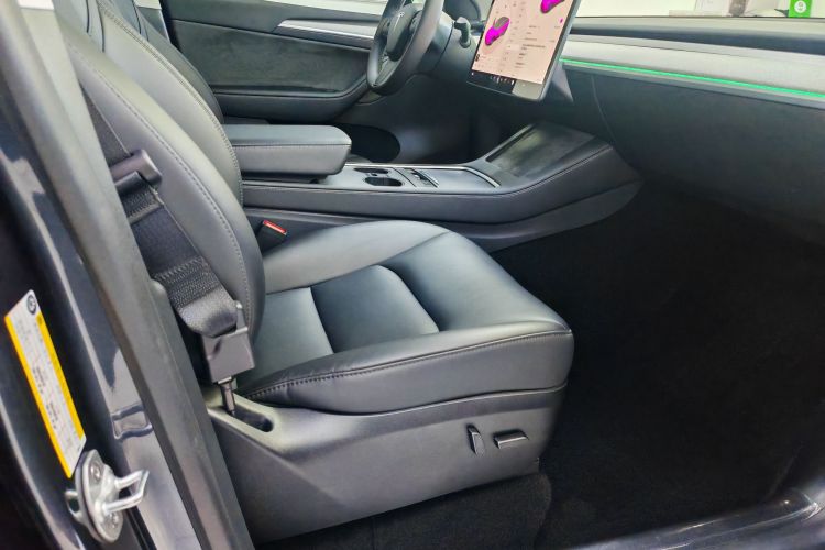 特斯拉 Model Y 2024款 后轮驱动版局部细节41