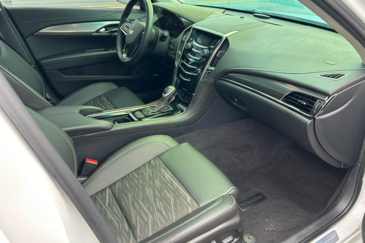 凯迪拉克ATS-L 2017款 28T 技术型中控内饰7007