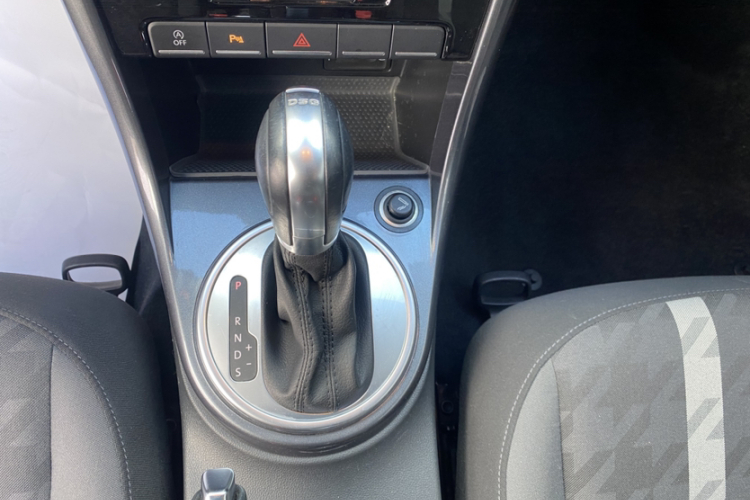 大众 甲壳虫 2017款 280TSI 纵乐版局部细节18