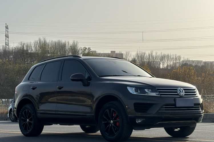 大众 途锐 2016款 3.0TSI 标配型车身外观6001