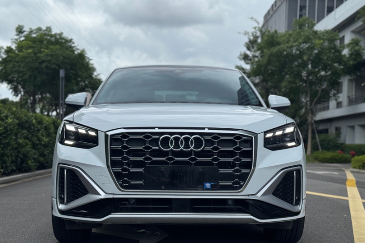 奥迪Q2L 2023款 35TFSI 进取动感型车身外观6005