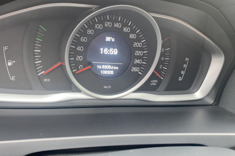 沃尔沃S60 2018款 S60L T3 智进进取版中控内饰15