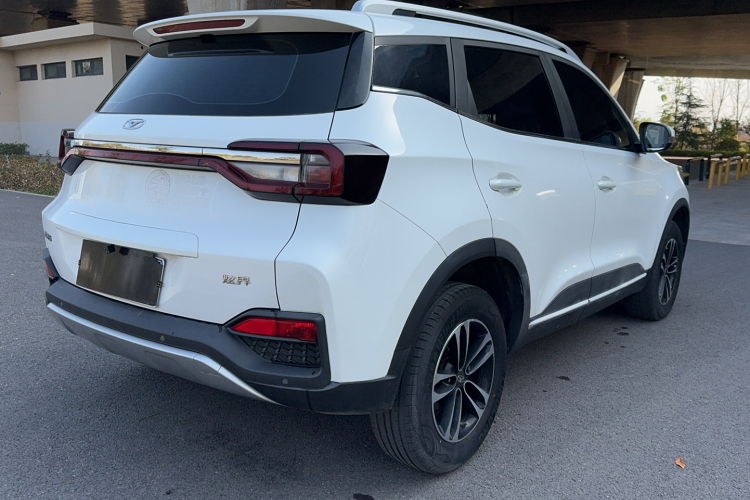 凯翼 炫界 2020款 改款 1.5L 手动悦车身外观6004