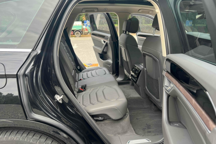 大众 途锐 2020款 3.0TSI 锐享版 国VI中控内饰7007