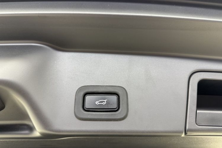 路虎 揽胜极光 2021款 极光L 249PS R-Dynamic S 性能版中控内饰7001