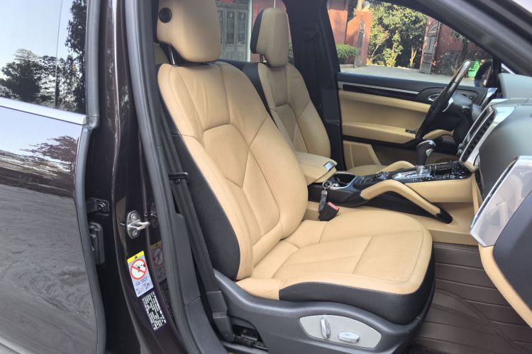 保时捷 2014款 Cayenne Platinum Edition 3.0T中控内饰7004