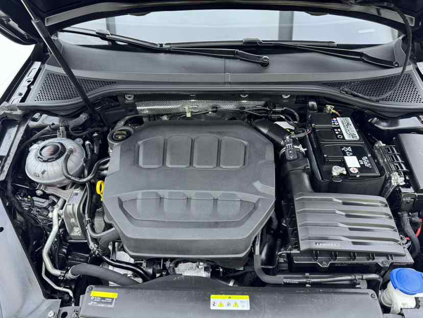 大众 迈腾 2023款 200万辆纪念版 330TSI DSG豪华型(4)