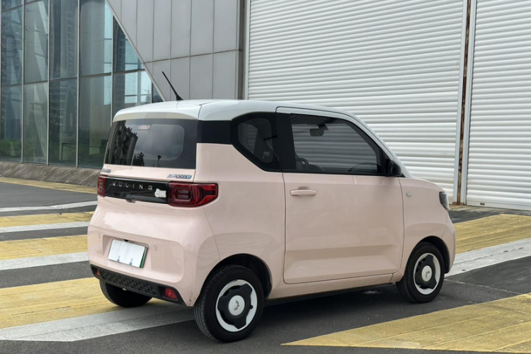 五菱汽车 宏光MINIEV 2022款 马卡龙臻享款 磷酸铁锂车身外观6008