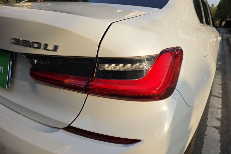 宝马3系 2021款 改款二 320Li M运动套装车身外观6010