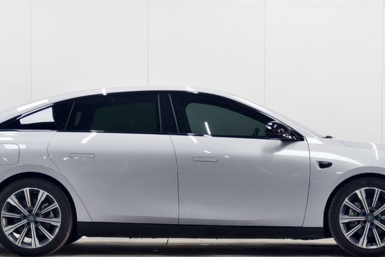 零跑汽车 零跑C01 2023款 606舒享版车身外观6008