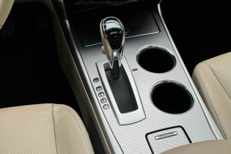 日产 天籁 2016款 改款 2.0L XL舒适版局部细节18