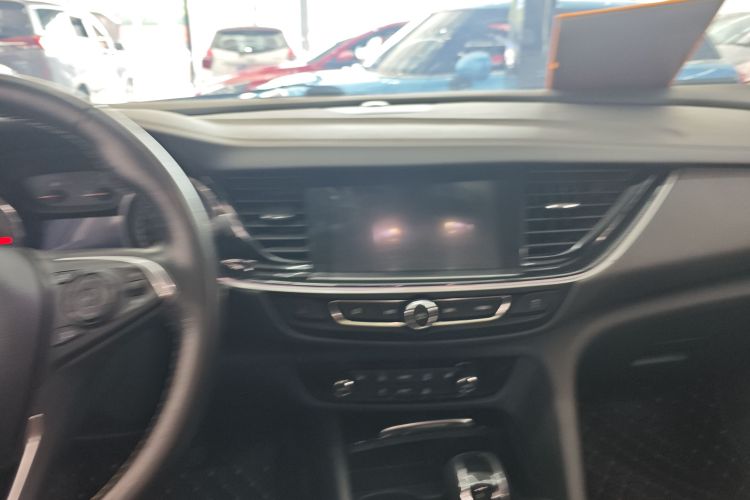 别克 君威 2017款 20T 精英型中控内饰7003