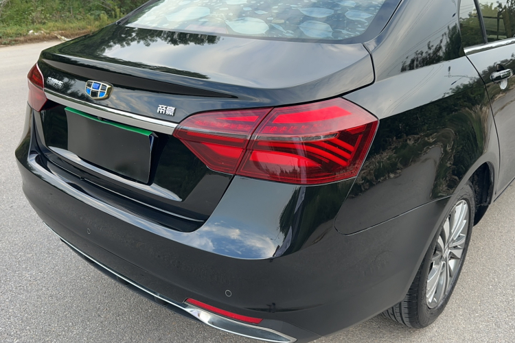 吉利汽车 帝豪 2018款 1.5L 手动向上互联版车身外观6010