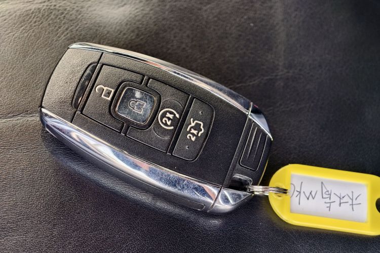 林肯MKC 2017款 2.0T 两驱尊享版局部细节9001