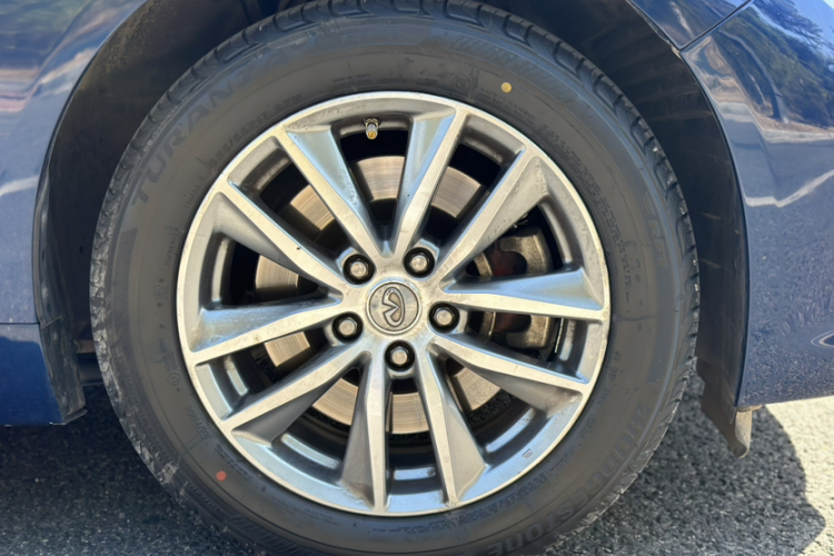 英菲尼迪Q50L 2016款 2.0T 悦享版车身外观6002