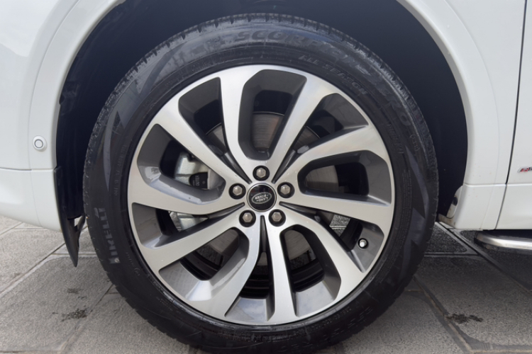 路虎 发现运动版 2020款 249PS R-Dynamic 性能科技版 7座车身外观6008