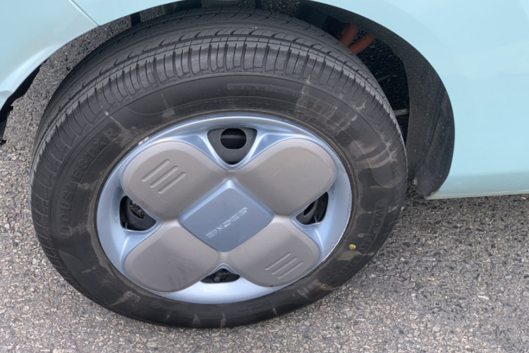 吉利银河 2023款 熊猫mini 120km 亚运熊车身外观6004