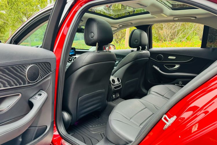 奔驰C级 2020款 改款 C 260 L 运动版中控内饰7008