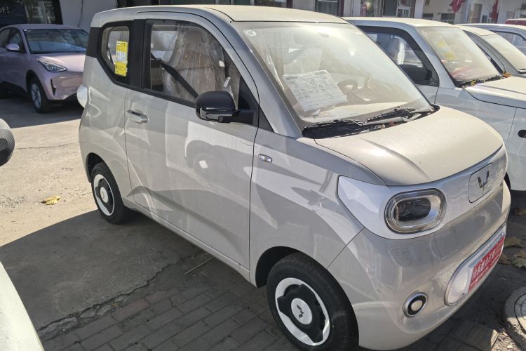 五菱汽车 宏光MINIEV 2024款 第三代 215km 青春版车身外观6002