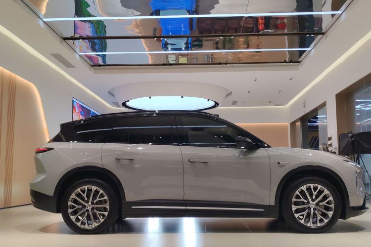 蔚来ES6 2023款 75kWh车身外观6003