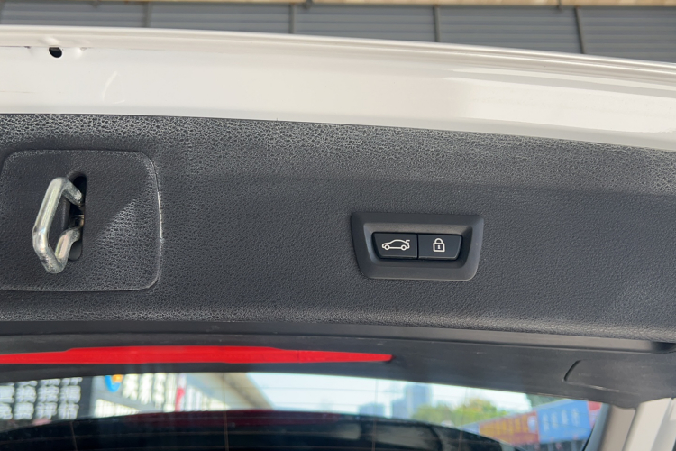 宝马X1 2016款 sDrive20Li 豪华型局部细节9010