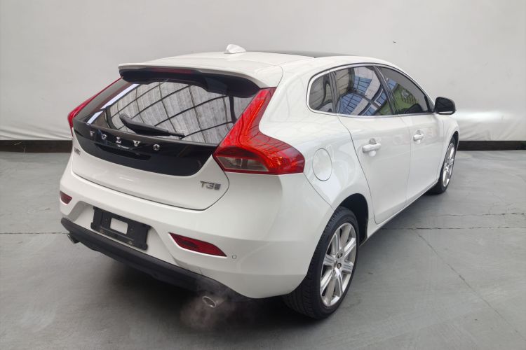 沃尔沃V40 2018款 T3 智雅版车身外观6011