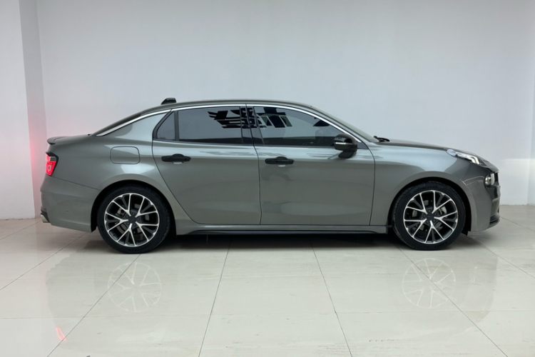 领克03 2022款 2.0TD DCT劲Pro车身外观6006