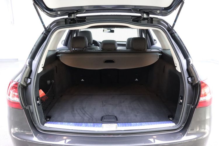 奔驰C级(进口) 2020款 改款 C 260 旅行轿车车身外观6010