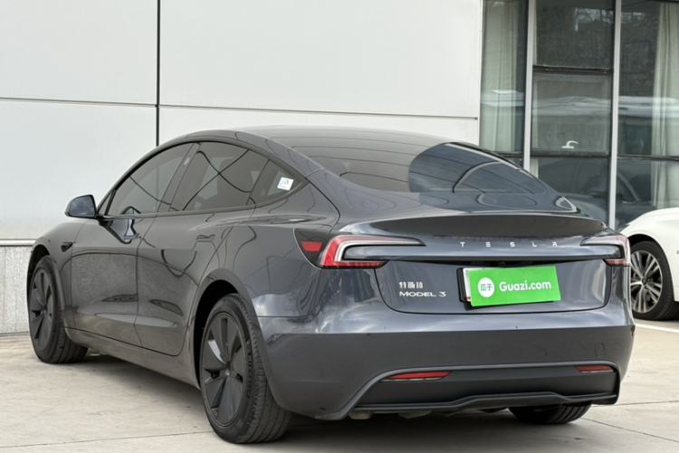特斯拉 Model 3 2023款 后轮驱动版车身外观6003