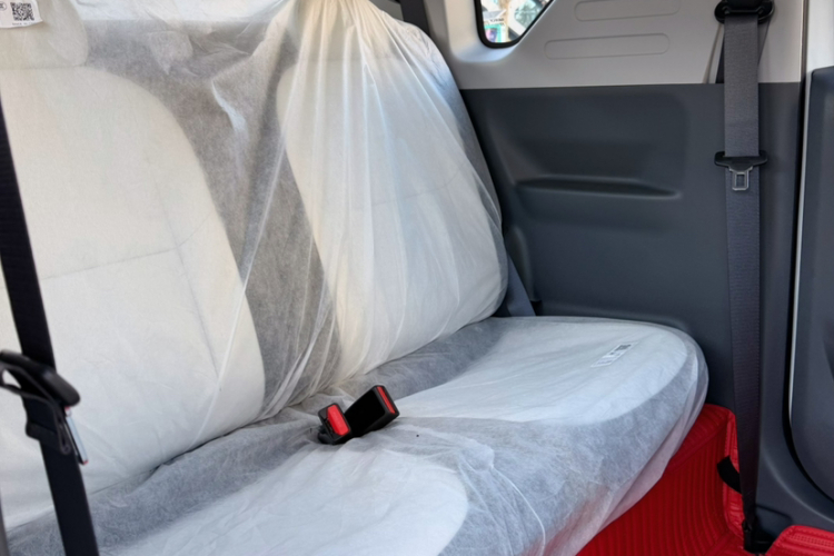 吉利银河 2025款 210km 熊猫卡丁中控内饰7005